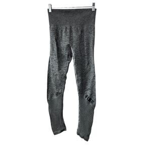 PINK Victoria's Secret Gray ULTIMATE Compression Mesh Side Leggings Size Small